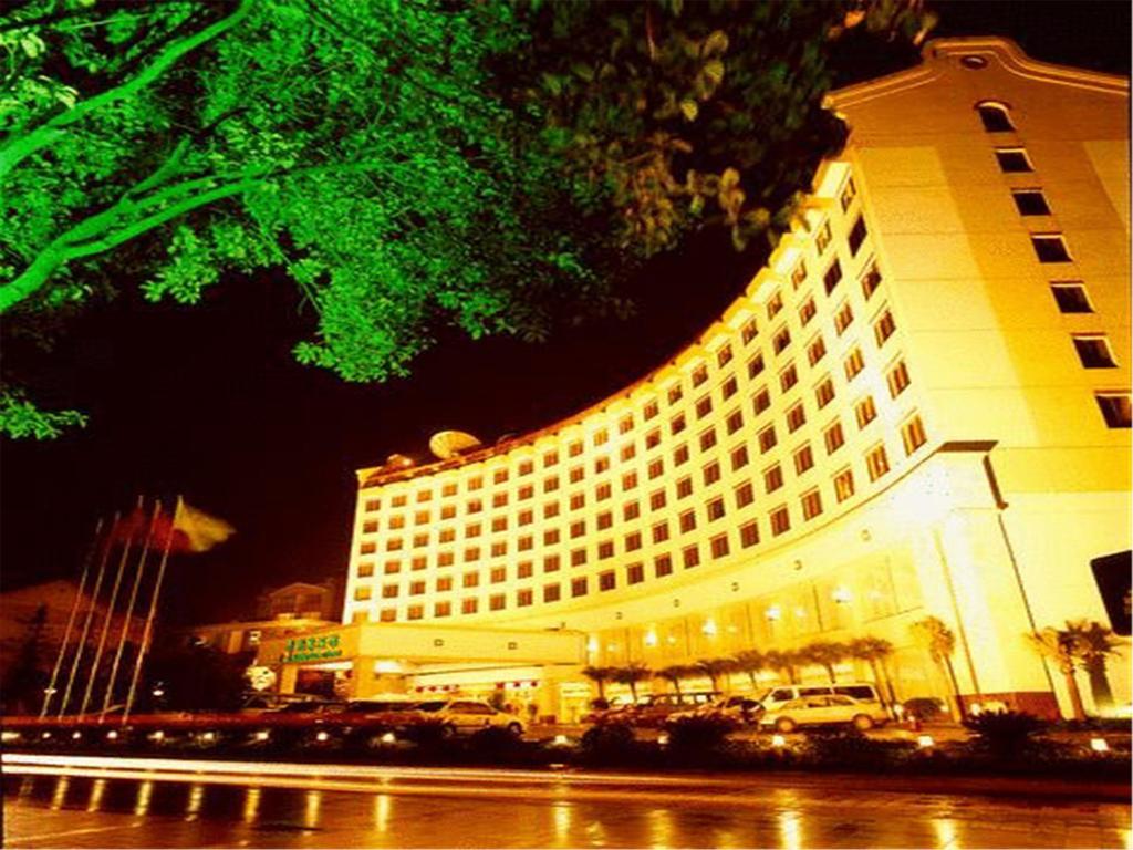 Guilin Bravo Hotel Grand Wing Exterior foto